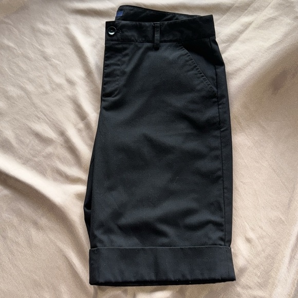GAP Black Twill Downtown City Shorts Cuffs 11” Inseam Flat Front Belt Loops Sz 6 - Picture 4 of 12